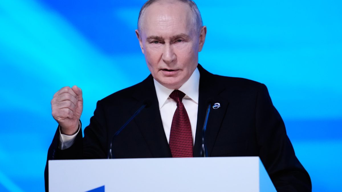 Rokovania Ruska, USA a Ukrajiny budú v novembri v Abú Zabí