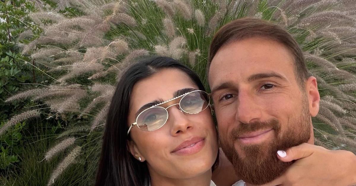 Jan Oblak in Olga Danilović postala starša sinu Maksimu